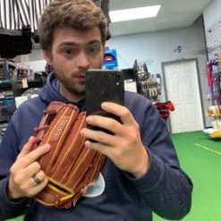 BB GLOVE WILSON GOTM Nov. A2000 1975 11.75" BS22 Brick Red 10 BB GLOVE WILSON GOTM Nov. A2000 1975 11.75" BS22 Brick Red -Rawlings Sport Baseball Shop 2c184dd29cbcfa7406b0999e9387c0fa