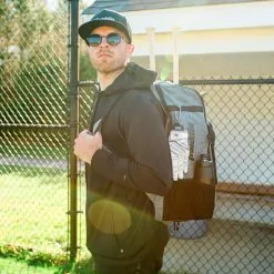 Franklin MLB Glove Aerator Adulth (23576) 5 Franklin MLB Glove Aerator Adulth (23576) -Rawlings Sport Baseball Shop 30730024 Franklin MLB Glove Aerator Adulth 23576 3